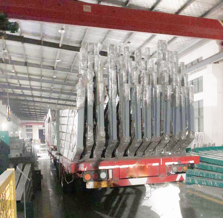 2018.7.2  河南濮陽公交站臺、候車亭發(fā)貨